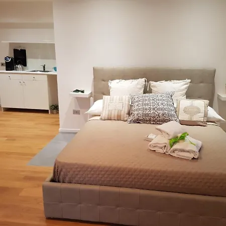 Via Roma Deluxe Apartment Salerno