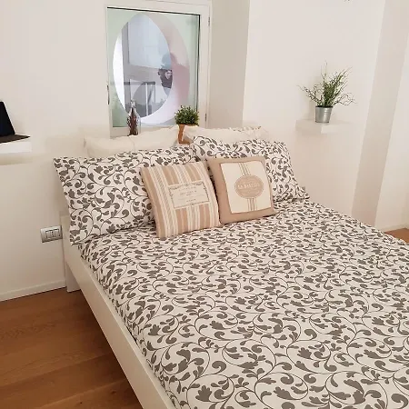Via Roma Deluxe Apartment Salerno