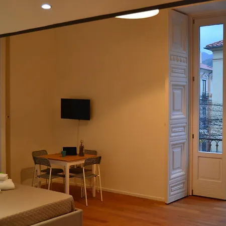 Via Roma Deluxe Apartment *